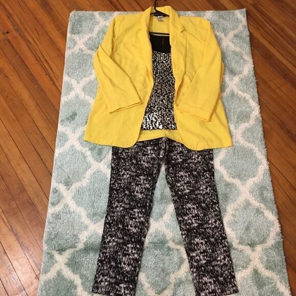 Hilary Radley Stretch Skinny! Great fit - Picture 2 of 7